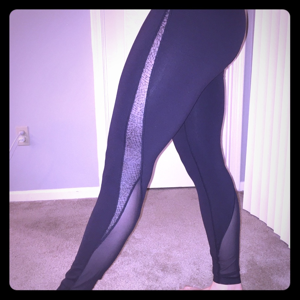 Lululemon Black Mesh Detail Leggings- Full Length